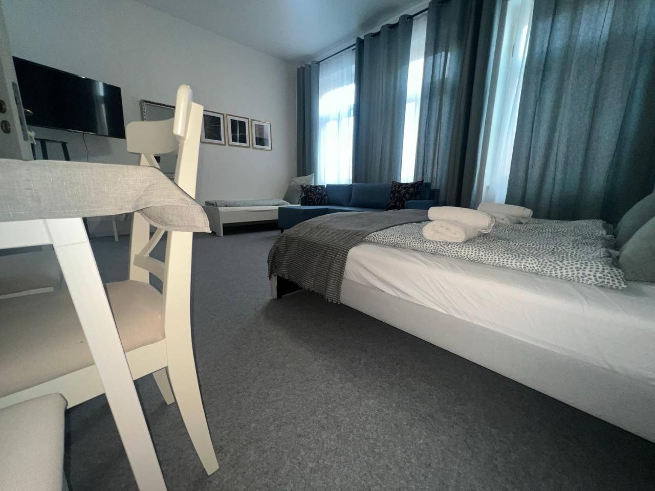 Koblenz Corner Rooms Екстериор снимка